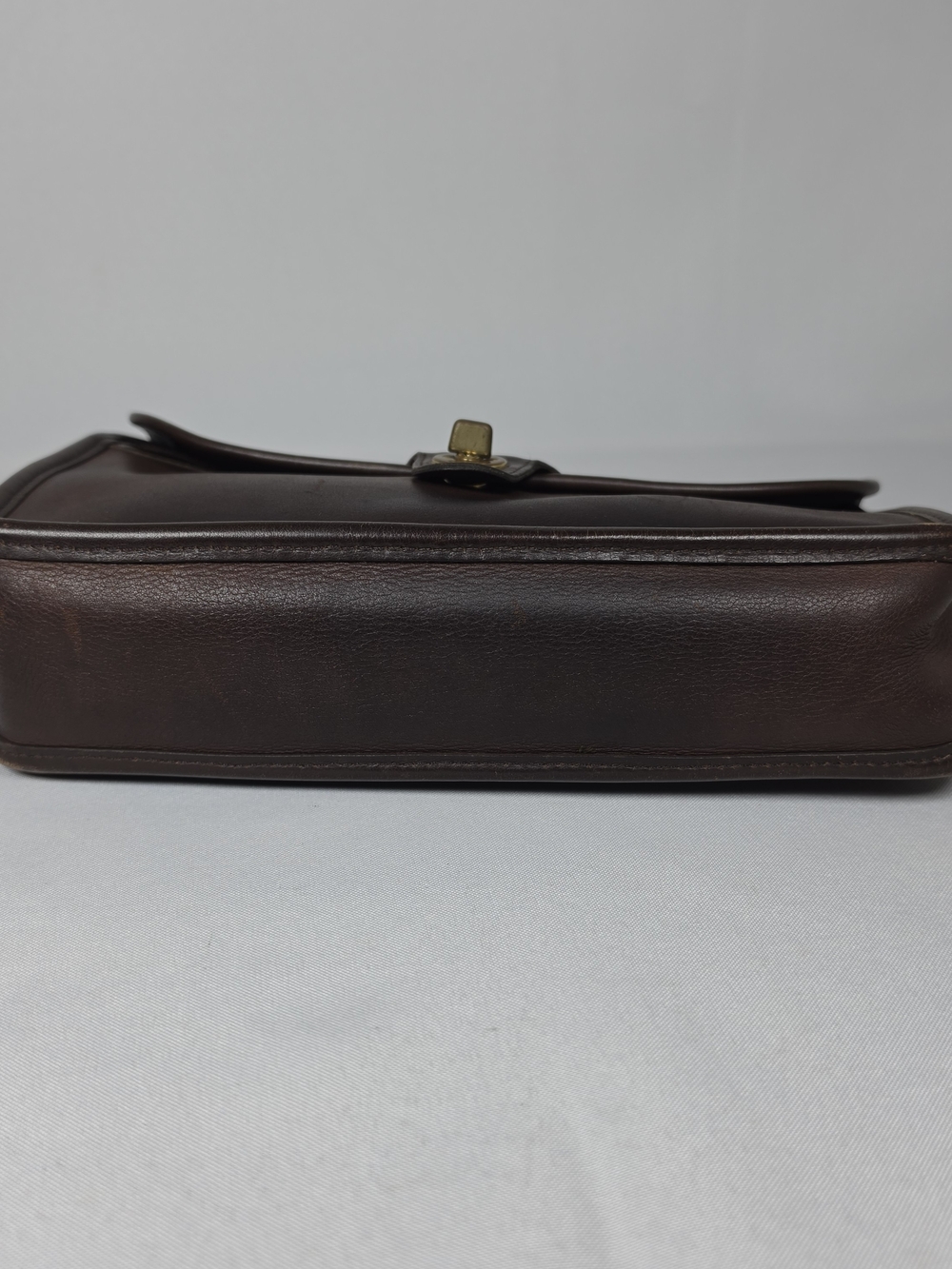 COACH Vintage Brown Leather Men’s Turnlock Clutch Wristlet Bag 9971 USA M OS - Picture 11 of 15